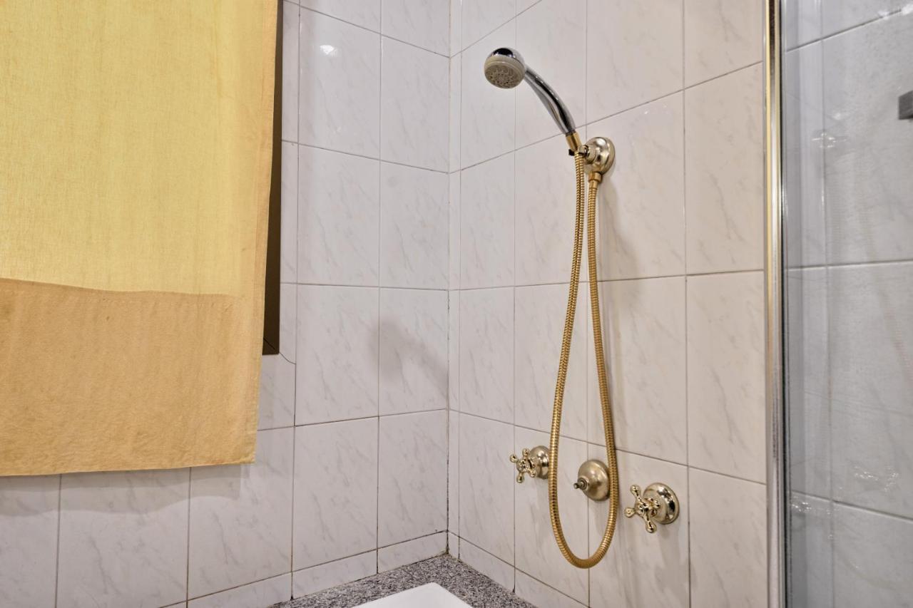 Central Apartment Торино Екстериор снимка