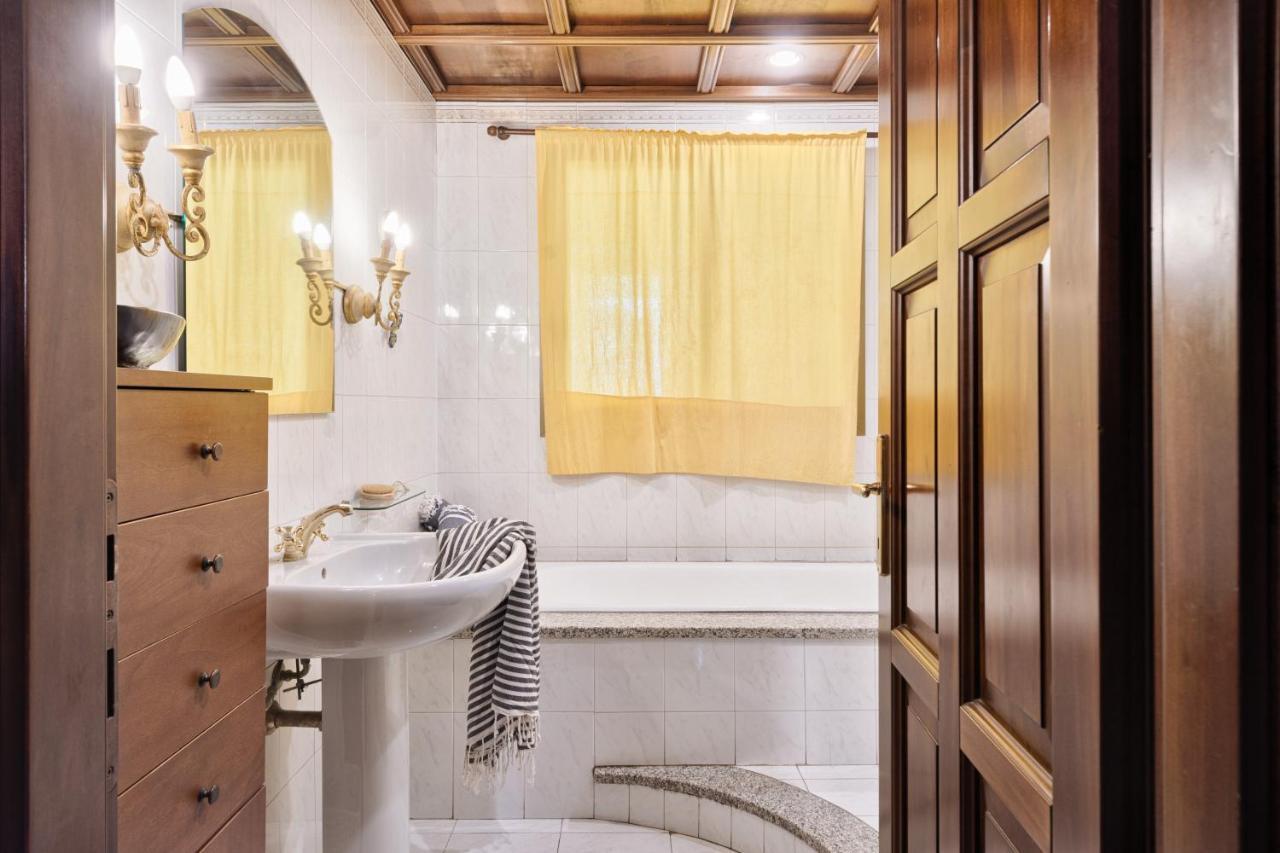 Central Apartment Торино Екстериор снимка